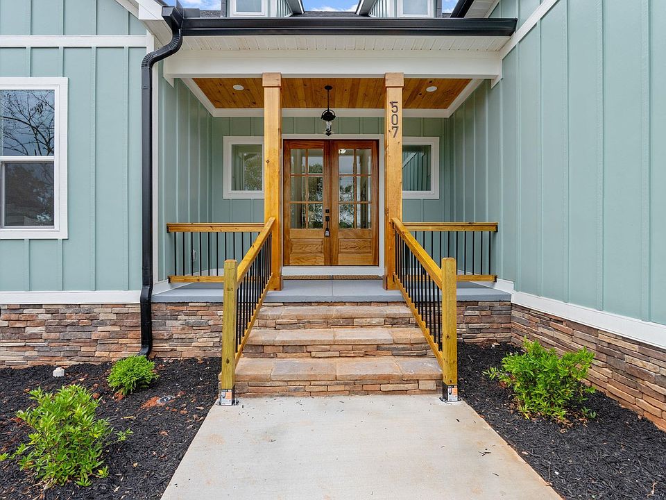 7th image of this home