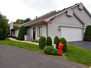 1736 Lakeview Dr SW, Rochester, MN 55902