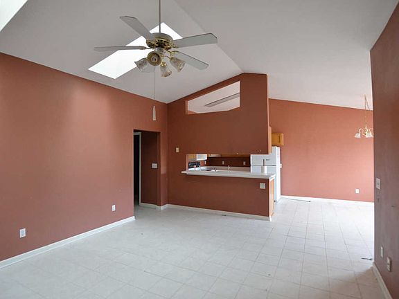 2nd image of 1019 Wildacre Way