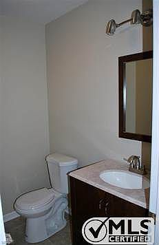 3rd image of 4663 Colony Dr