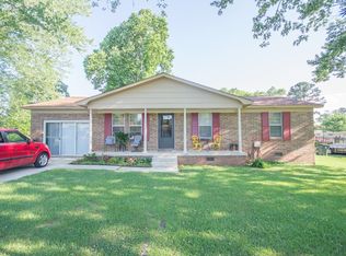 22196 Hood St, Athens, AL 35613