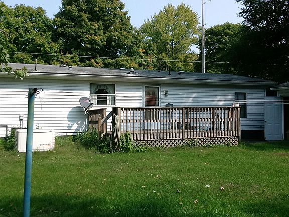 5th image of 1699 Plain St