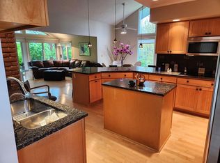 540 Ridgeway Dr #35, Aurora, OH 44202