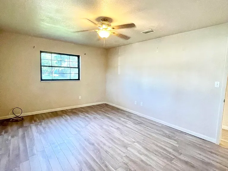 3025 Briarwood Ln — Photo 33