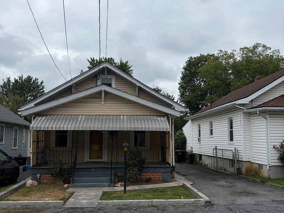 32 Jackson Ave