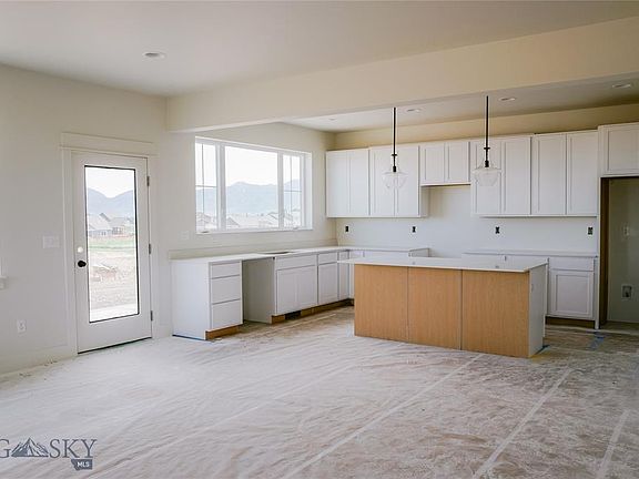 2nd image of 14 Noble Peak Dr