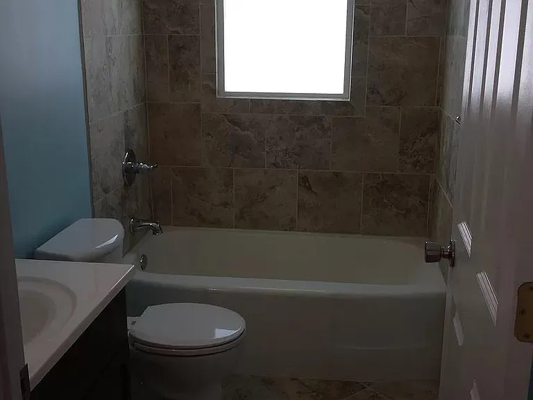 3434 Taylor St NE — Photo 3