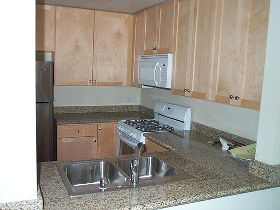 5th image of 422 E Evelyn Ave APT 104