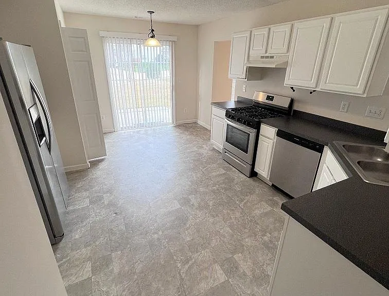 12 Kimbrough Ct — Photo 3