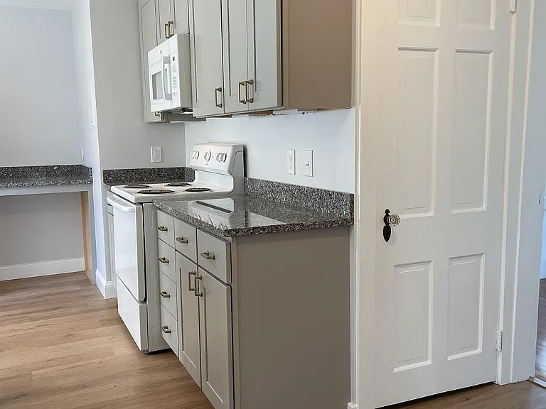 3 Willard Pl #5 — Photo 10