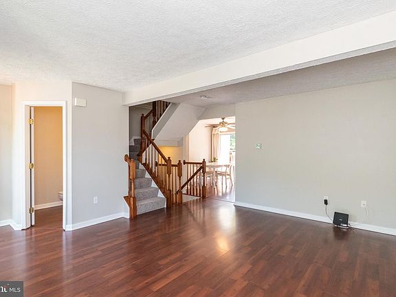 4th image of 1865 Wye Mills Ln