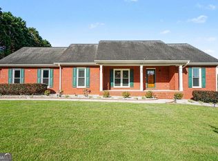 2822 Green Rd, Loganville, GA 30052
