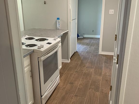 4th image of 5012 Maid Marion Dr