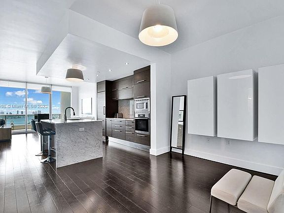 4th image of 900 Biscayne Blvd APT 2507