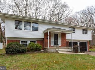 121 Chatham Rd, Mount Laurel, NJ 08054