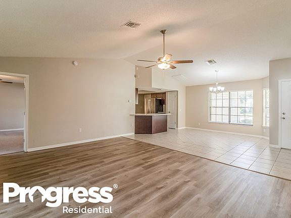 3rd image of 12307 Golden Oak Cir