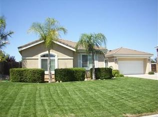 2462 Filbert Ave, Clovis, CA 93611