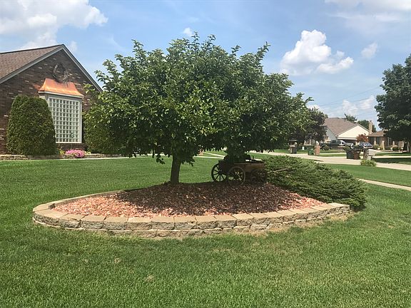 3rd image of 46247 Ben Franklin Dr