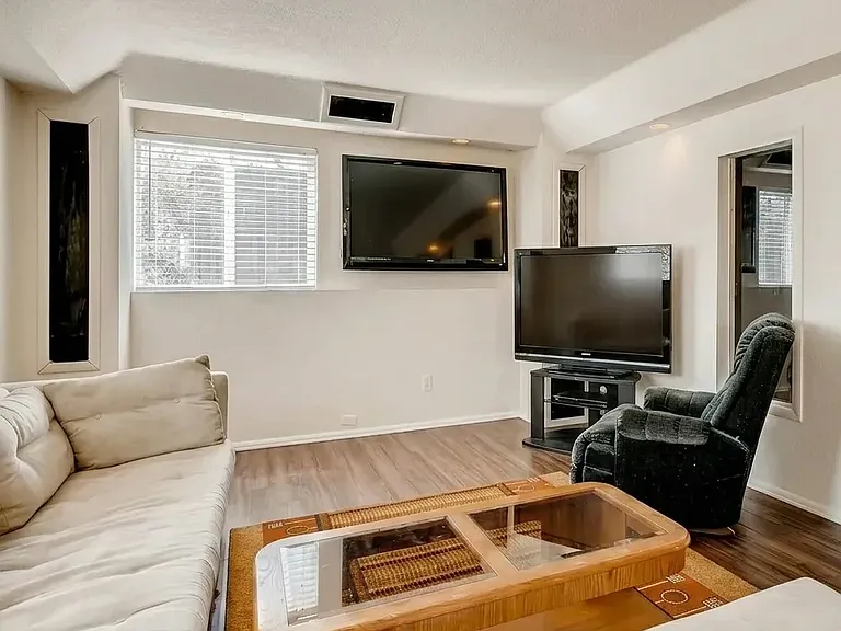 11911 W 13th Ave — Photo 5
