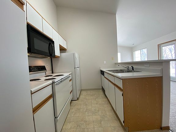 5th image of 145 N 18 E APT E18