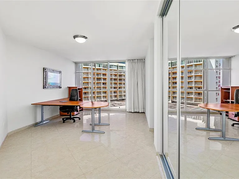 860 Ashford Ave #9 — Photo 16