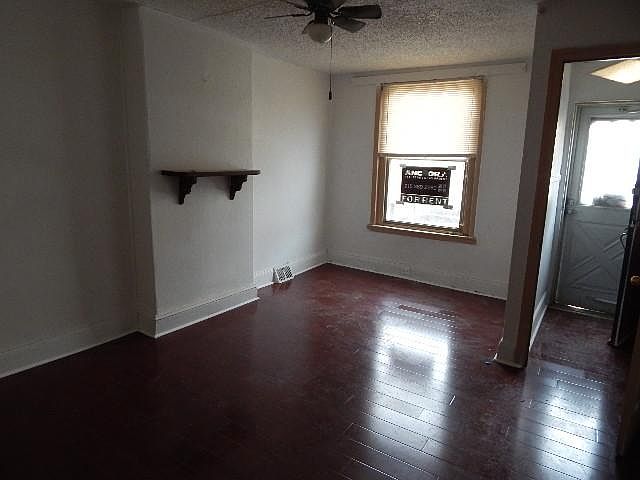 1st image of 824 McKean St