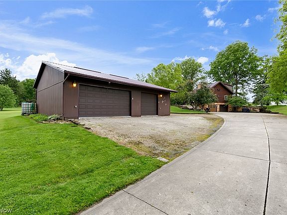 4th image of 1221 Bucyrus Rd