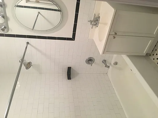 Rented by City Express Realty & Management Corp | media 43