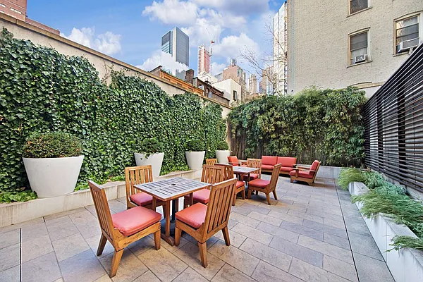 Sold by Compass | media 9