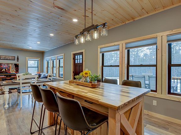 5th image of 130 Buttermilk Hill Road