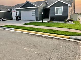1201 Daylight Ln, Billings, MT 59106