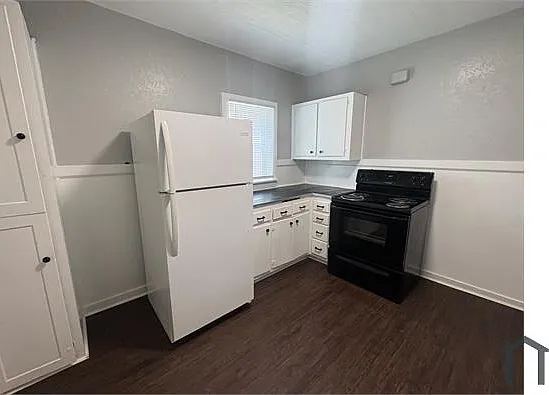 2077 Hazel St — Photo 19