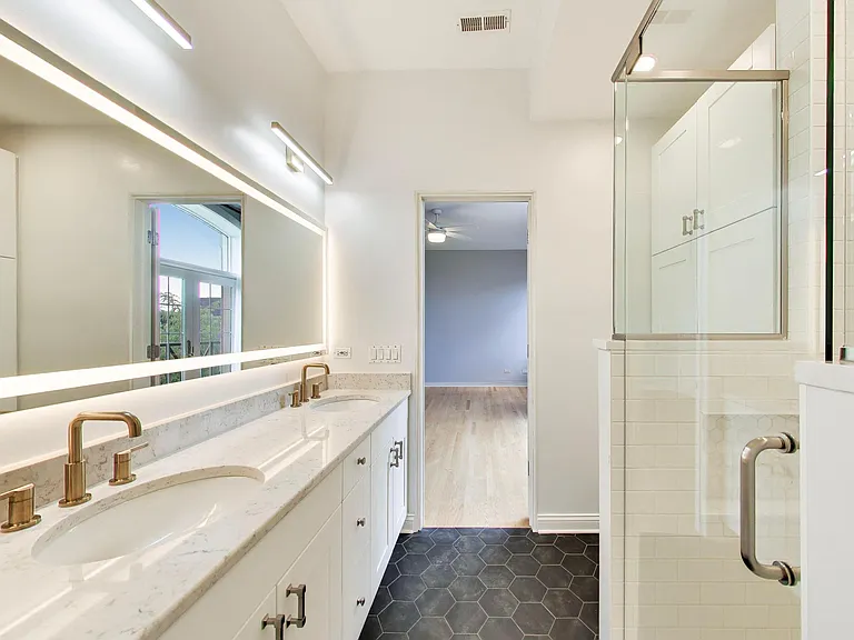 1347 W Washington Blvd #4B — Photo 13
