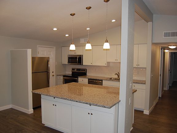 3rd image of 1540 Fournier Dr