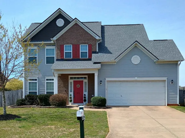 212 Slate Dr, Boiling Springs, SC 29316