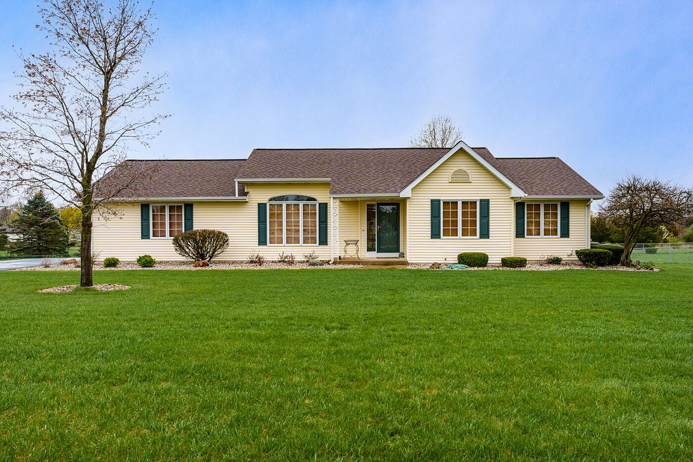 22155 Bluebird Ave, Mattawan, MI 49071 Zillow