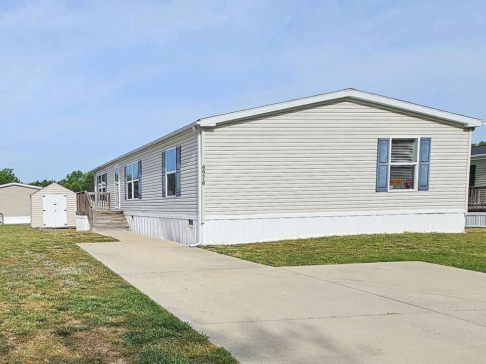 2nd image of 6976 Lark St #536