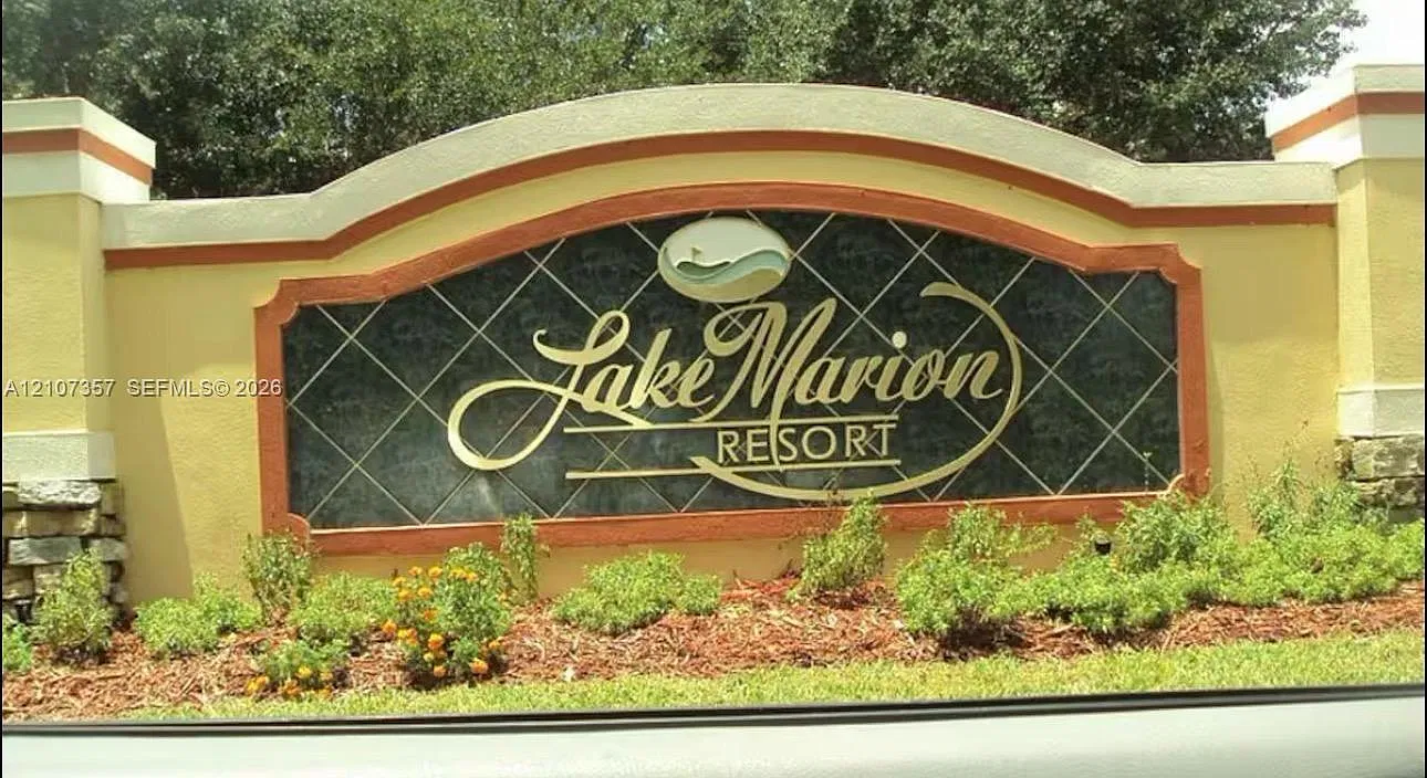 Lake Marion Golf Resort — Photo 1
