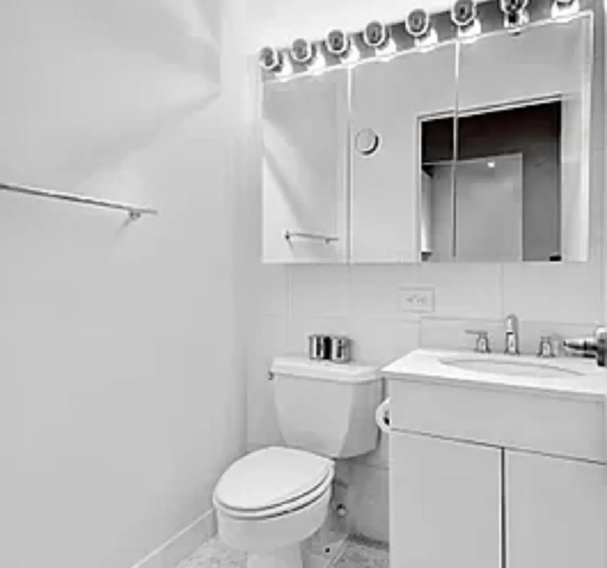 99 John Street — Photo 3