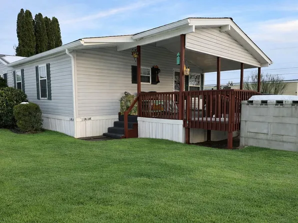 2 Log Ln, East Earl, PA 17519