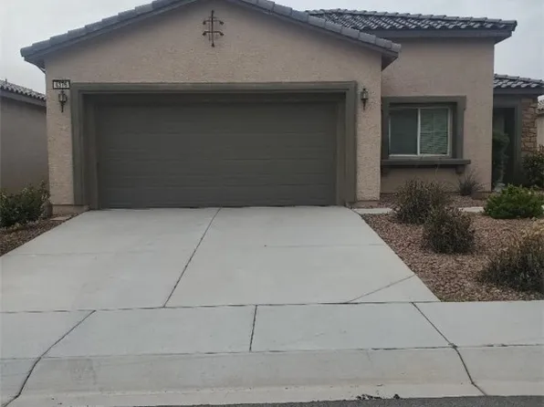 4376 S Laurel Ln, Pahrump, NV 89061