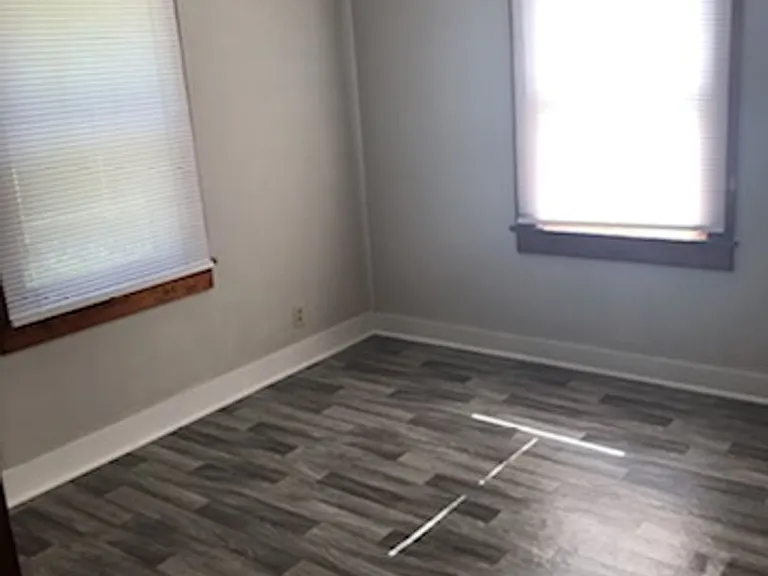 612 N Miller Ave — Photo 3