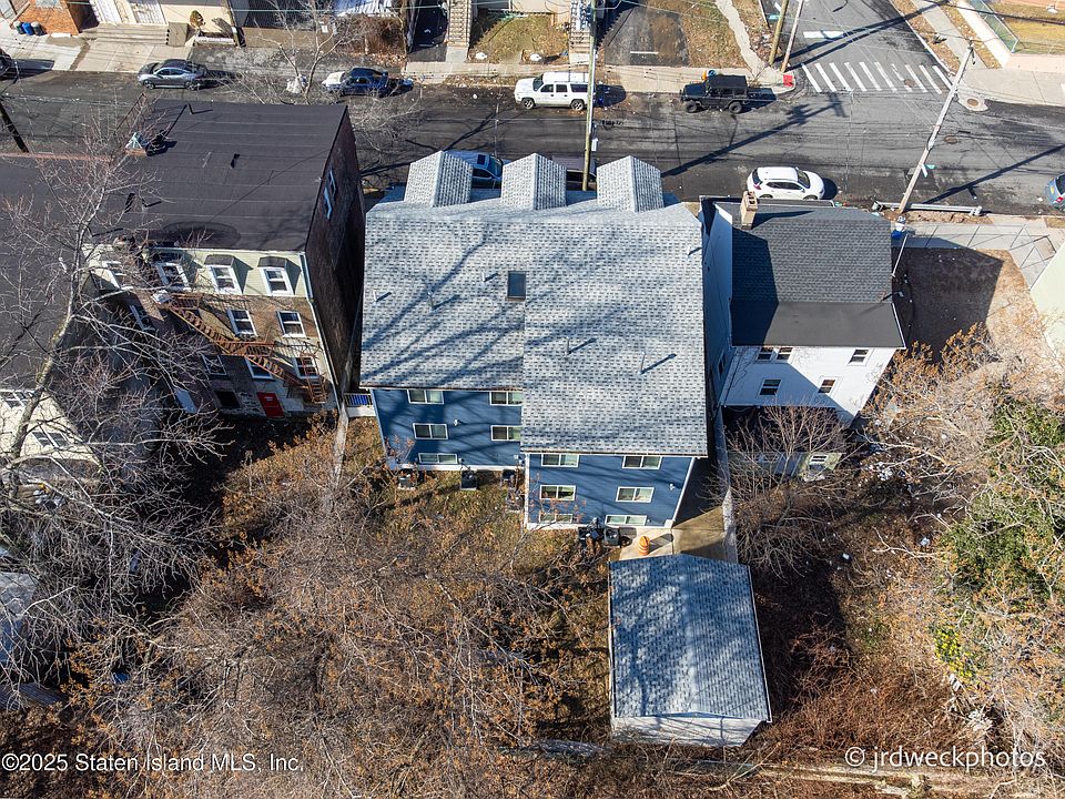 2nd image of 265 York Ave