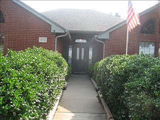 2nd image of 604 Parkwest Blvd