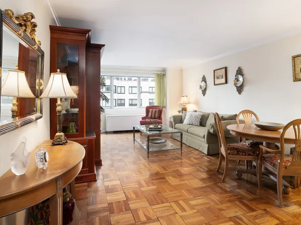201 East 66th Street 16N image 2 of 8
