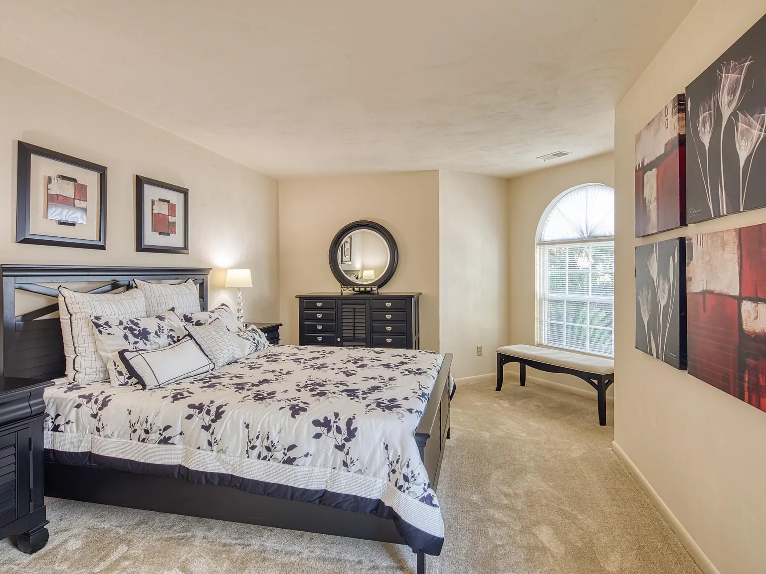 Summer Station Apartments Where Comfort Meets Coastal Living — Photo 3