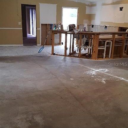 3rd image of 6072 Brookhill Cir