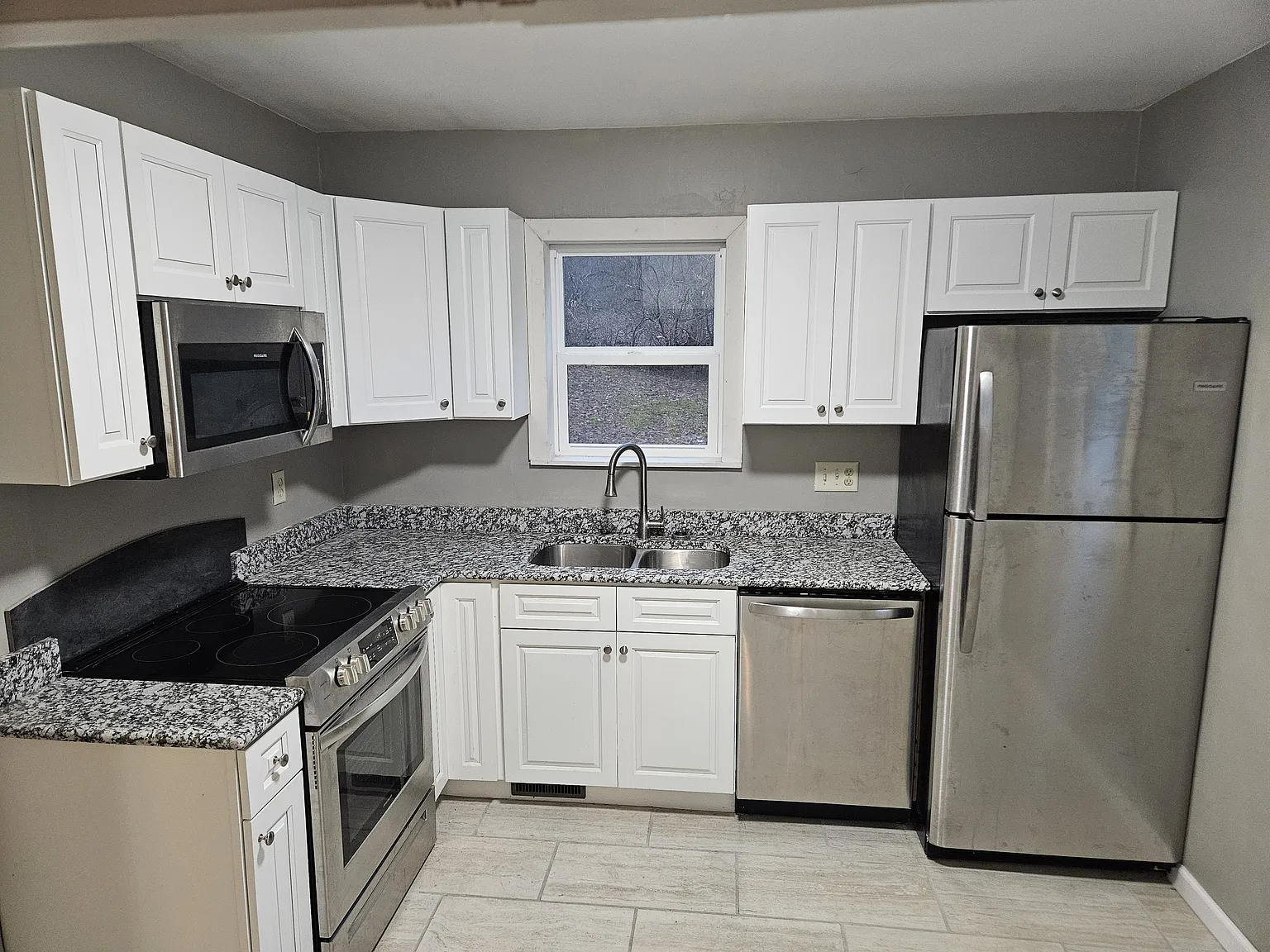 7217 State Rd photo 1