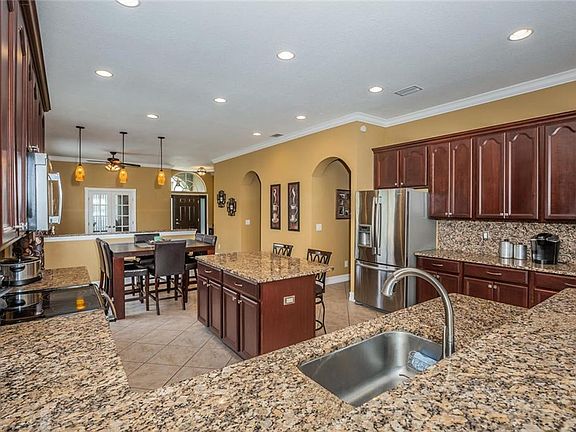 5th image of 4339 Huddlestone Dr