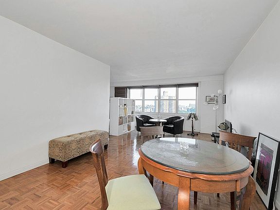 5th image of 555 Kappock St APT 14R